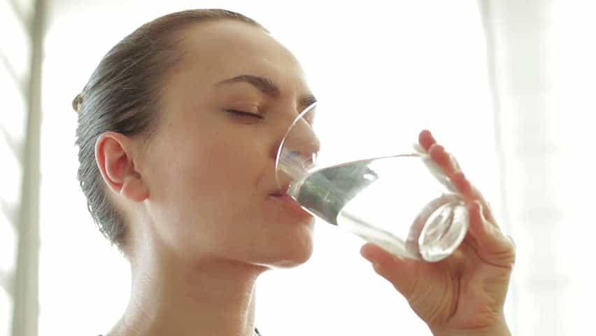 Water For A Glowing Skin Flush Those Toxins